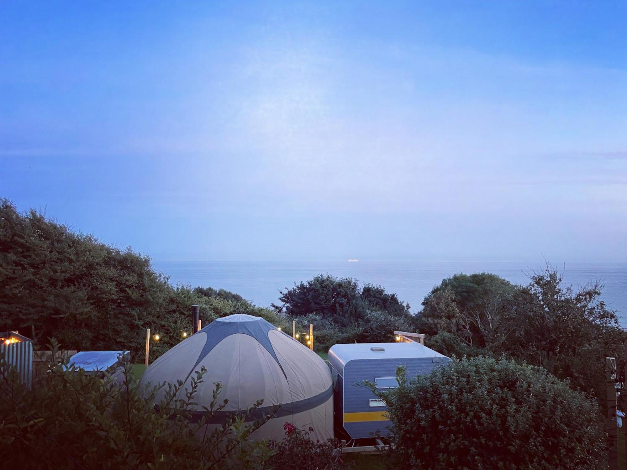Puckaster Cove Garden Yurt * Niton